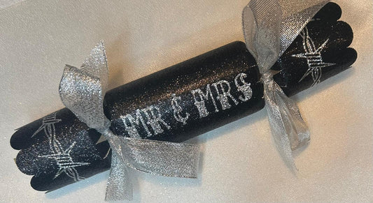 10 x Large Black Sparkle Crackers