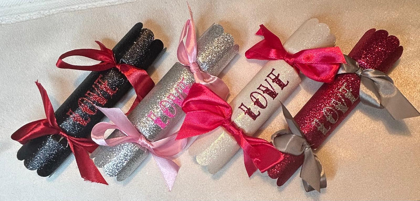 10 x Large Black Sparkle Crackers